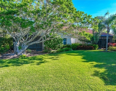8482 Bent Creek Way - Photo Thumbnail 32
