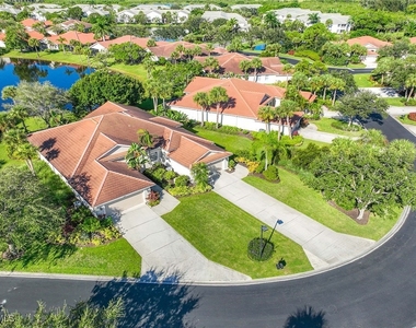 8482 Bent Creek Way - Photo Thumbnail 4