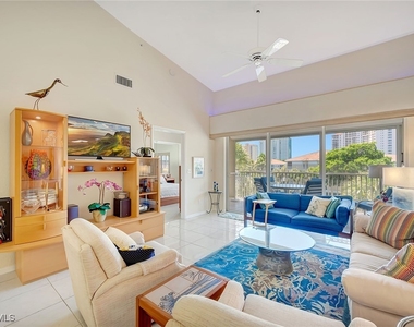 7654 Pebble Creek Circle - Photo Thumbnail 6