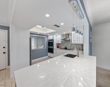 5841 Rattlesnake Hammock Road - Photo Thumbnail 8