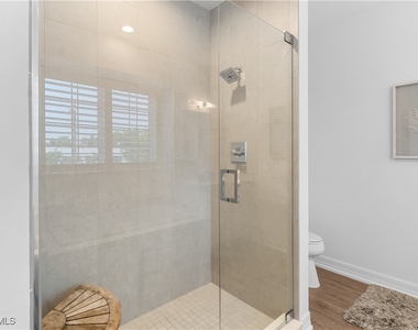 991 8th Street S - Photo Thumbnail 12