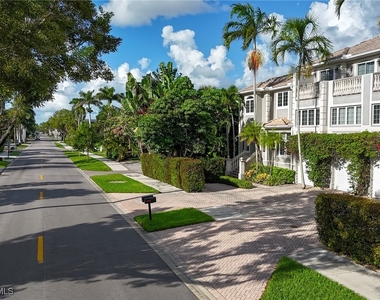991 8th Street S - Photo Thumbnail 24