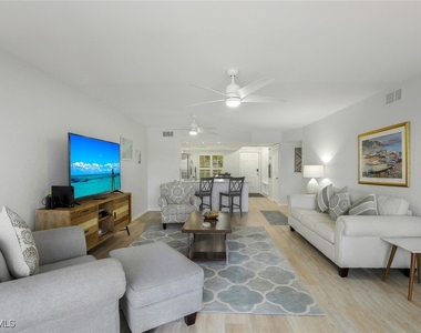 9101 Vanderbilt Drive - Photo Thumbnail 16