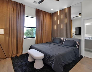 5907 Winsome Lane - Photo Thumbnail 4