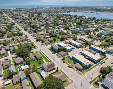 1213 55th Street - Photo Thumbnail 1