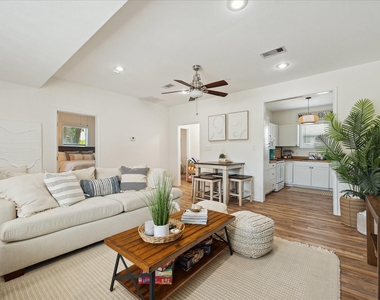 1213 55th Street - Photo Thumbnail 4