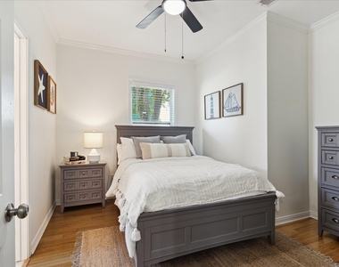 1213 55th Street - Photo Thumbnail 8