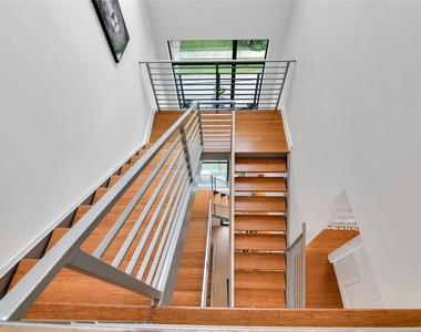 1411 Hickory Street - Photo Thumbnail 19