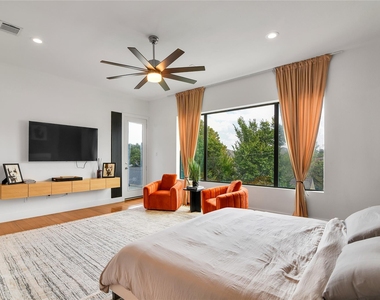 1411 Hickory Street - Photo Thumbnail 14