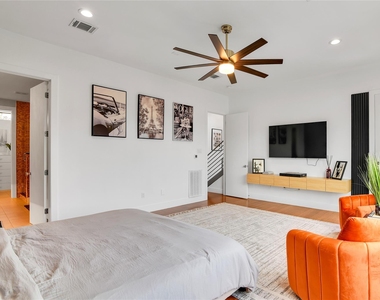 1411 Hickory Street - Photo Thumbnail 12