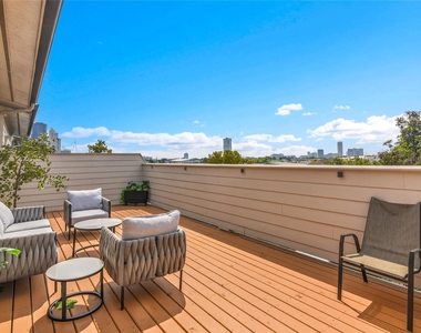 1411 Hickory Street - Photo Thumbnail 15