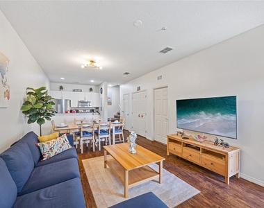 8945 Shine Drive - Photo Thumbnail 2