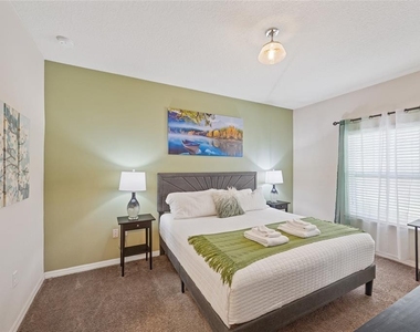 8945 Shine Drive - Photo Thumbnail 5