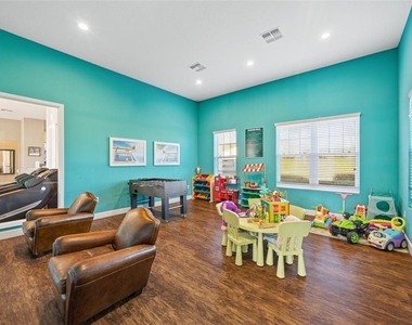 8945 Shine Drive - Photo Thumbnail 22