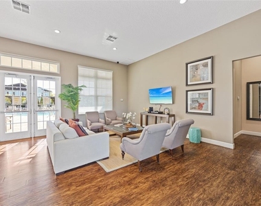 8945 Shine Drive - Photo Thumbnail 20