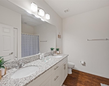 8945 Shine Drive - Photo Thumbnail 11