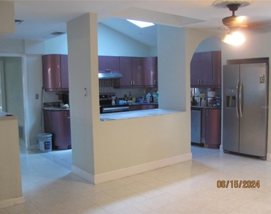 3210 Silkwood Loop - Photo Thumbnail 4
