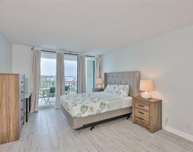 1400 Gulf Boulevard - Photo Thumbnail 20