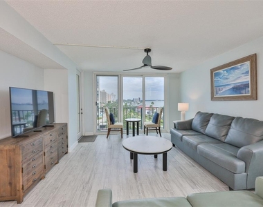 1400 Gulf Boulevard - Photo Thumbnail 1