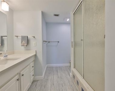 1400 Gulf Boulevard - Photo Thumbnail 14