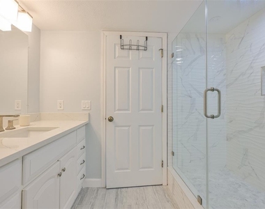 1400 Gulf Boulevard - Photo Thumbnail 18
