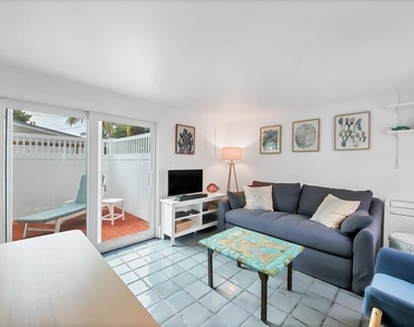 241 Gilchrist Avenue - Photo Thumbnail 6