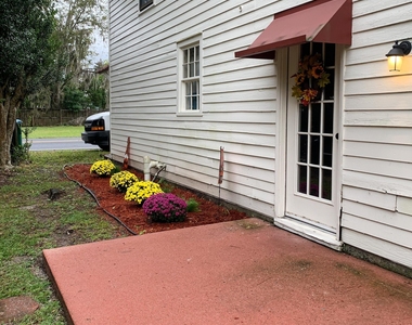 302 Jefferson Street - Photo Thumbnail 4