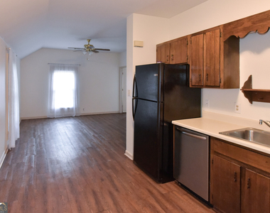 302 Jefferson Street - Photo Thumbnail 19