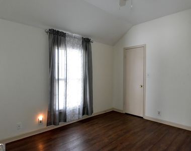 302 Jefferson Street - Photo Thumbnail 11