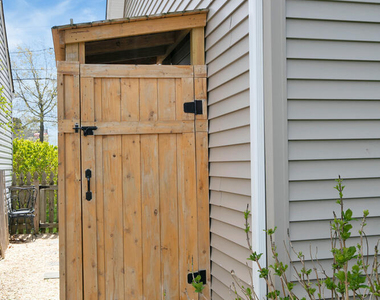 814 Pitney Drive - Photo Thumbnail 21