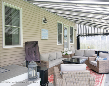 814 Pitney Drive - Photo Thumbnail 18