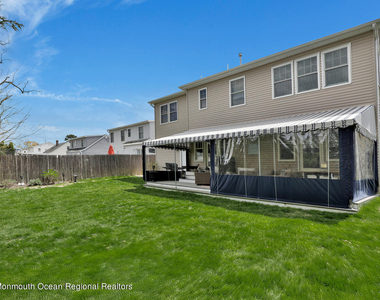 814 Pitney Drive - Photo Thumbnail 20