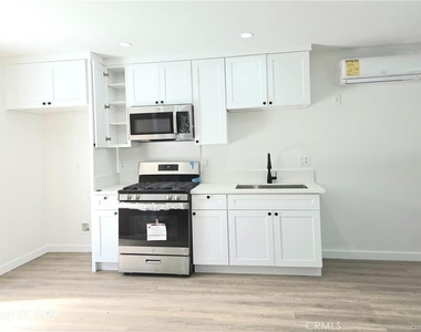 8734 1/4 Ramsgate Avenue - Photo Thumbnail 8