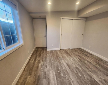 981 Marylin Ave - Photo Thumbnail 14