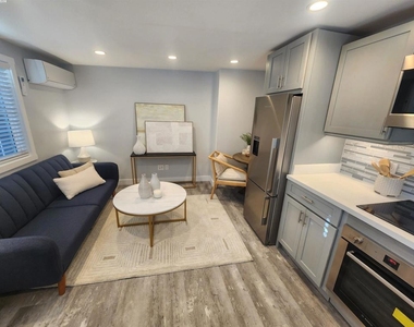 981 Marylin Ave - Photo Thumbnail 5