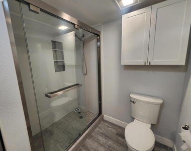 981 Marylin Ave - Photo Thumbnail 8