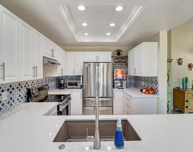 77897 Woodhaven Dr S Drive S - Photo Thumbnail 12
