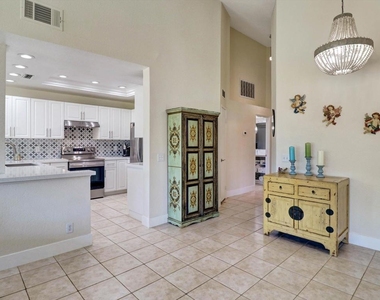 77897 Woodhaven Dr S Drive S - Photo Thumbnail 5