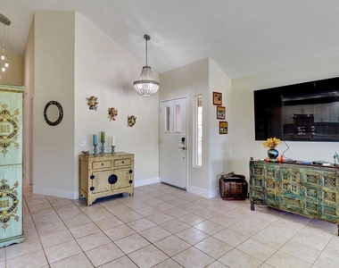 77897 Woodhaven Dr S Drive S - Photo Thumbnail 4