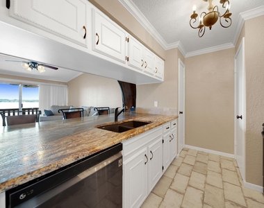801 River Road - Photo Thumbnail 2