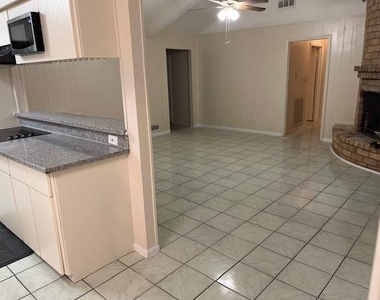 22107 Merrymount Drive - Photo Thumbnail 11