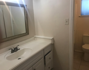 22107 Merrymount Drive - Photo Thumbnail 8