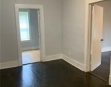 3317 Waverly Boulevard - Photo Thumbnail 29
