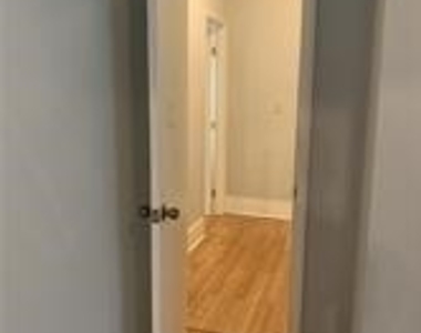 3317 Waverly Boulevard - Photo Thumbnail 10