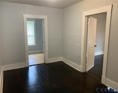 3317 Waverly Boulevard - Photo Thumbnail 30