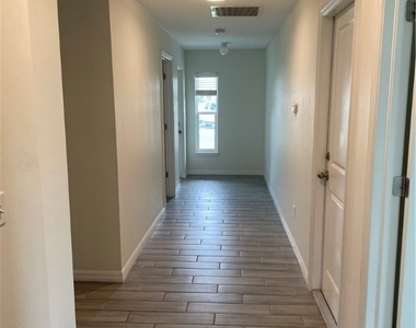 1114 Circle Drive - Photo Thumbnail 1