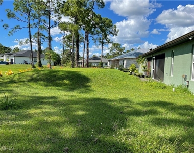 1114 Circle Drive - Photo Thumbnail 15