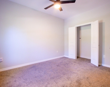 15629 Holly Drive - Photo Thumbnail 9