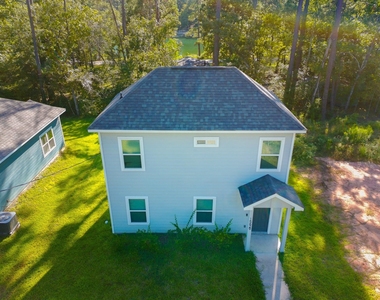 15629 Holly Drive - Photo Thumbnail 13
