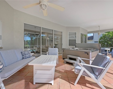 300 Wentworth Court - Photo Thumbnail 8